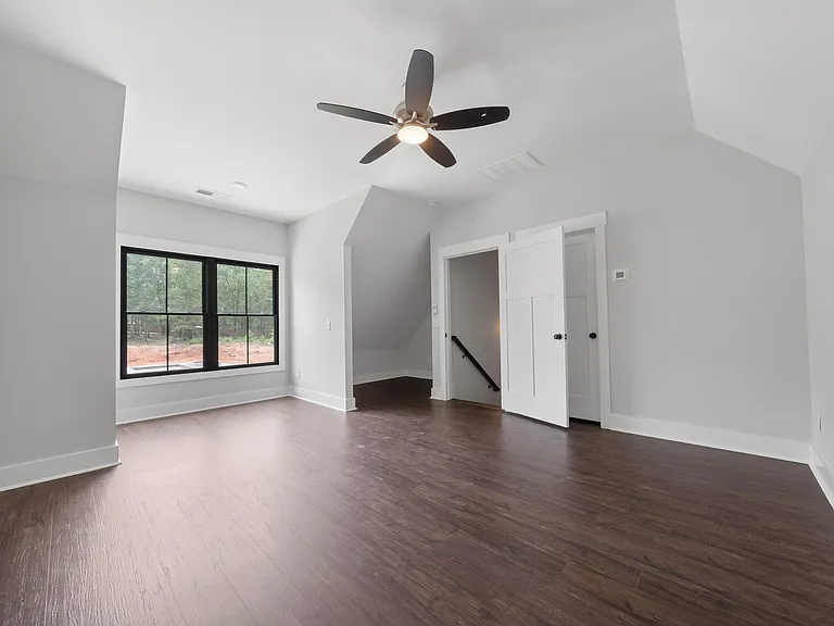 135 Harmony Bay Dr — Photo 32