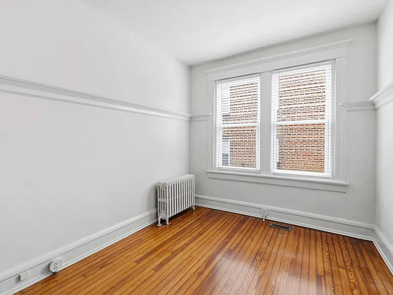 2425 W Main St — Photo 10