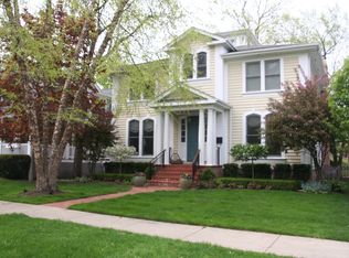 1027 Spruce St, Winnetka, IL 60093