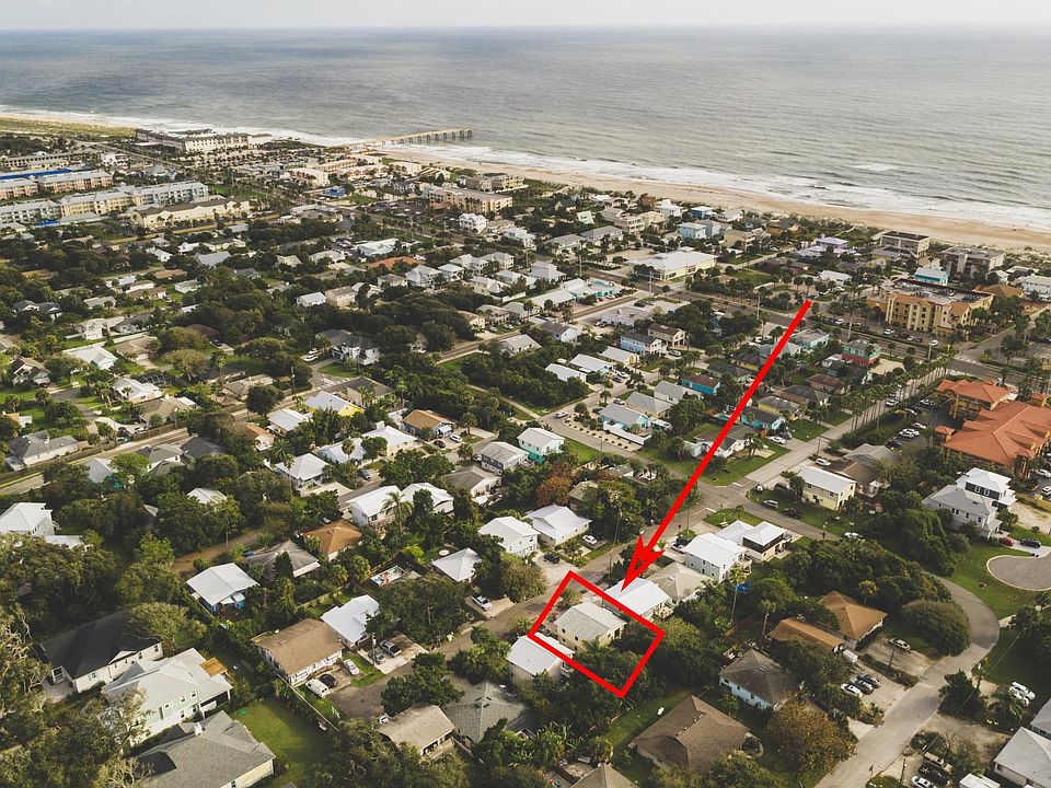 Walk to beach and A1A Beach Blvd.