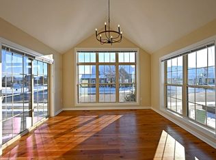 1617 Belmont Ln, Oconomowoc, WI 53066