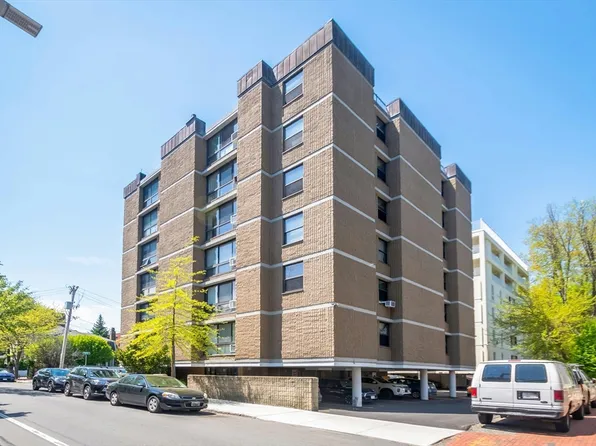 45 Trowbridge St APT 3C, Cambridge, MA 02138