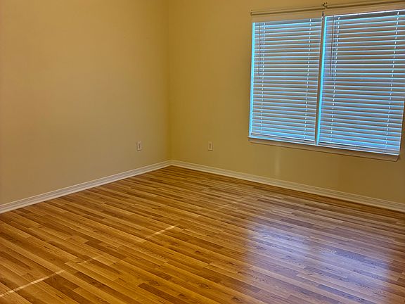 5th image of 3901 Emerille Dr