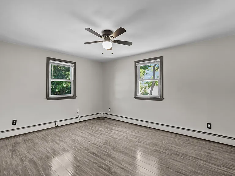 2160 Mineral Spring Ave #3-10 — Photo 9