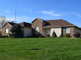 2934 Windrush Dr, Fort Wayne, IN