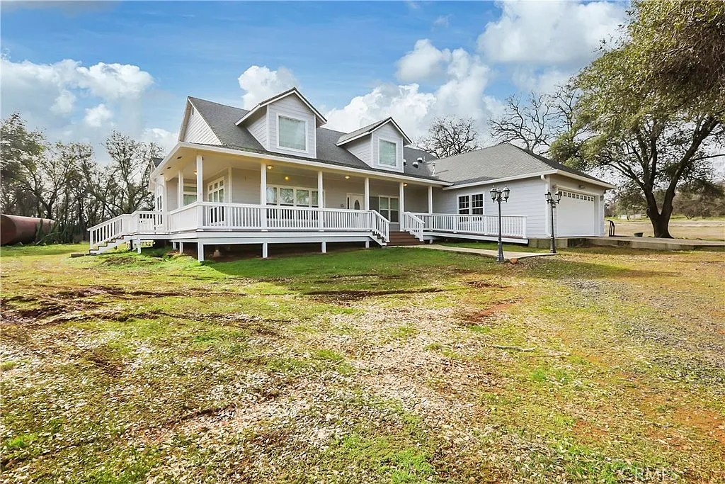5568 La Porte Rd photo 1