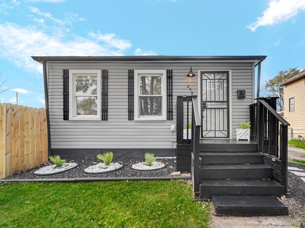 2584 Jefferson St, Gary, IN 46407
