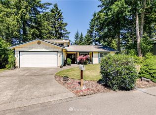 9011 Ridgeview Cir W, Tacoma, WA 98466