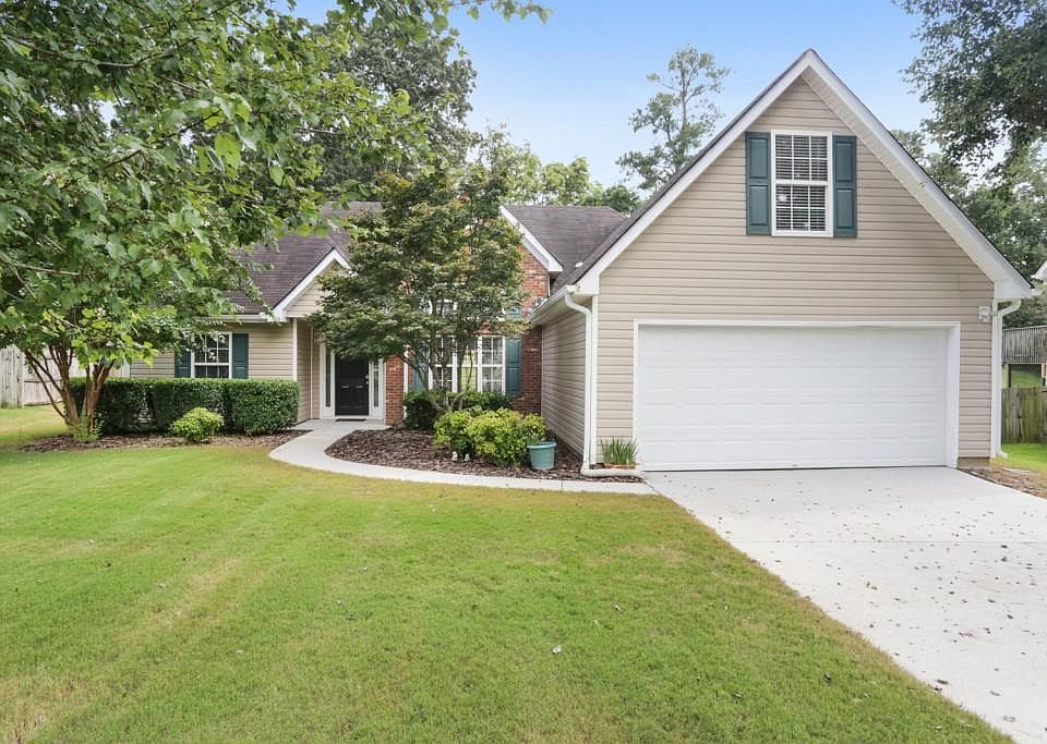 1st image of 440 Aristocrat Dr