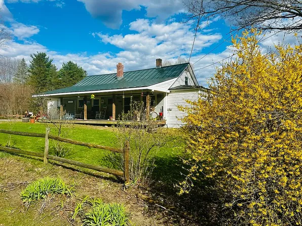 1637 Us Route 5 S, Barnet, VT 05821