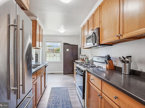 4th image of 14824 Palmerston Sq