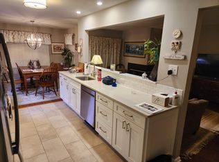 39 Roxbury Ct, Princeton, NJ 08540