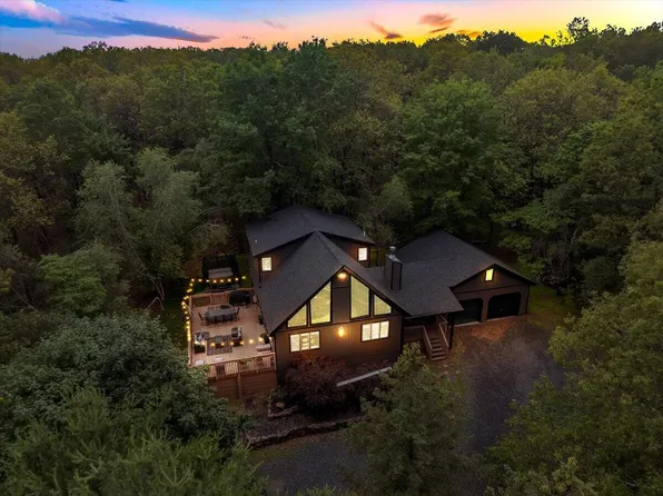167 Valley View Dr, Albrightsville, PA 18210
