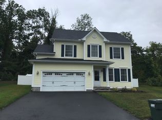 12 Sandstone Rd, Plainville, CT 06062