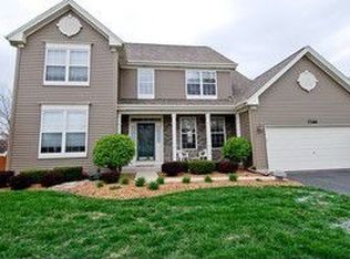 1700 Flagstone Ln, Aurora, IL 60502