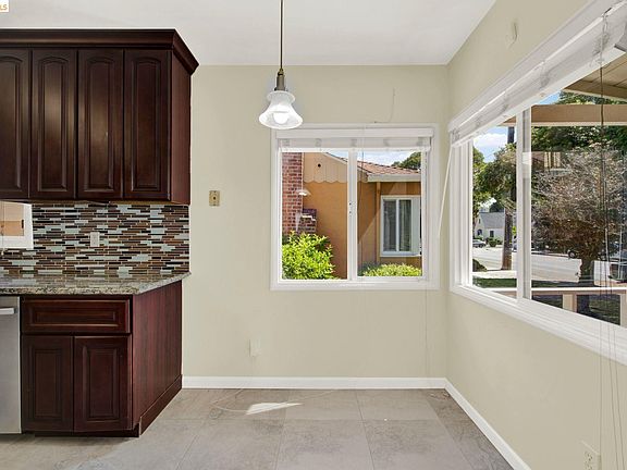 4th image of 670 Estudillo Ave