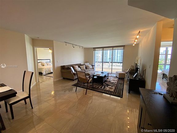 3rd image of 3600 E Mystic Pointe Dr #717