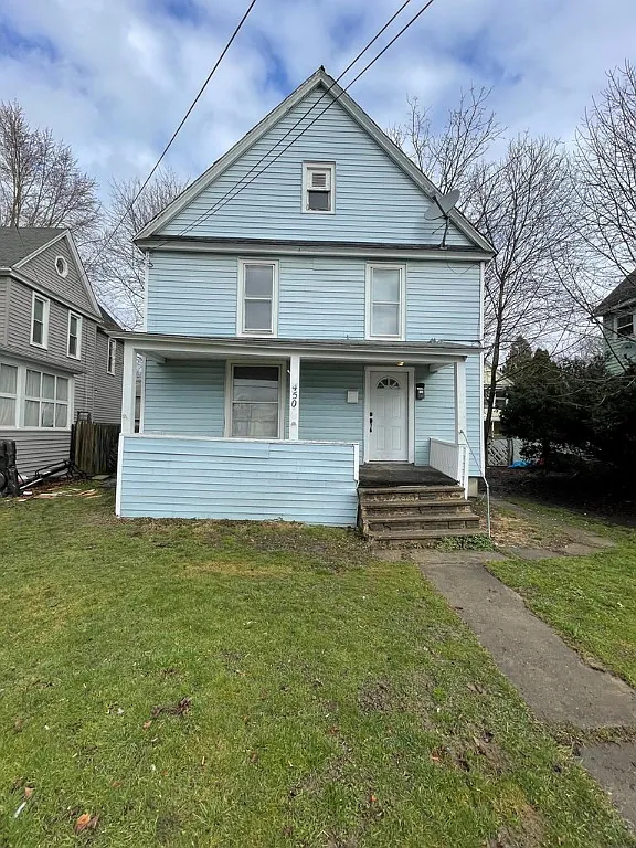 450 W 3rd St photo 1