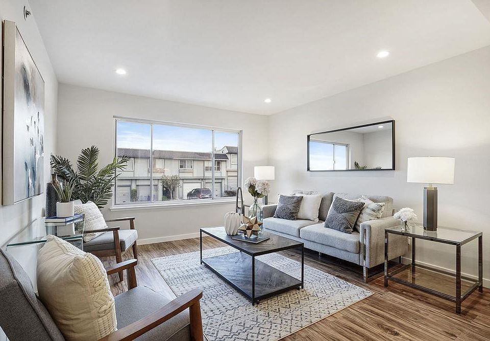1st image of 3706 Fairfax Way