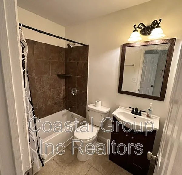 458 Falling Ln #1 — Photo 10