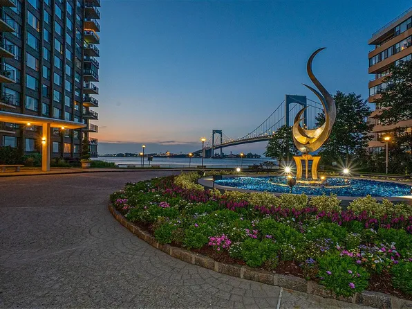 16625 Powells Cove Blvd APT 9E, Flushing, NY 11357