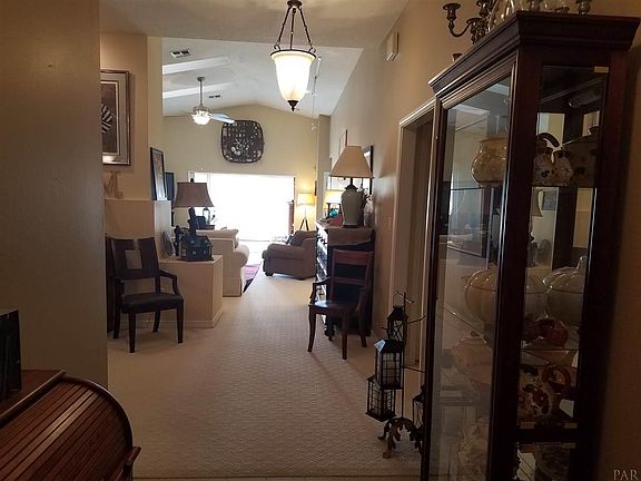 4th image of 4124 Longwood Cir