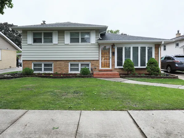 1065 Irwin Ave, Des Plaines, IL 60018