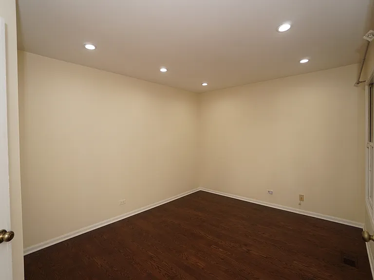 229 Willow Pkwy — Photo 19