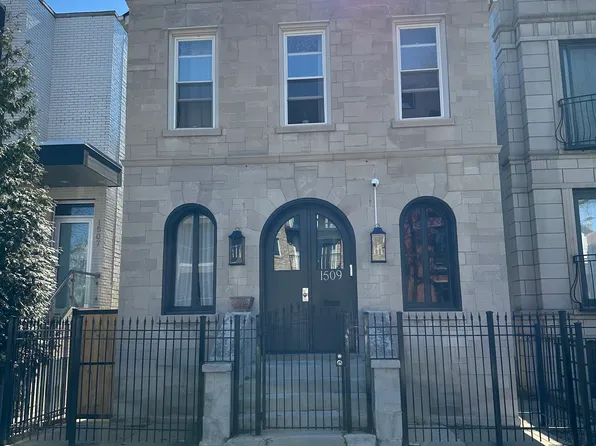 1509 W Superior St #1F, Chicago, IL 60642