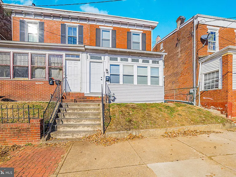 2321 N Tatnall St — Photo 35