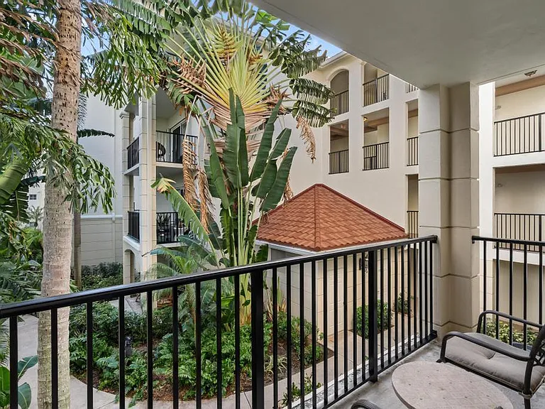 2202 Tuscany Way — Photo 19
