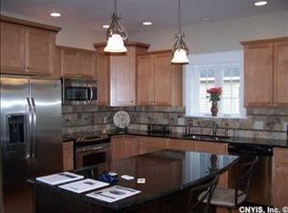 212 Nicks Way, Syracuse, NY 13209