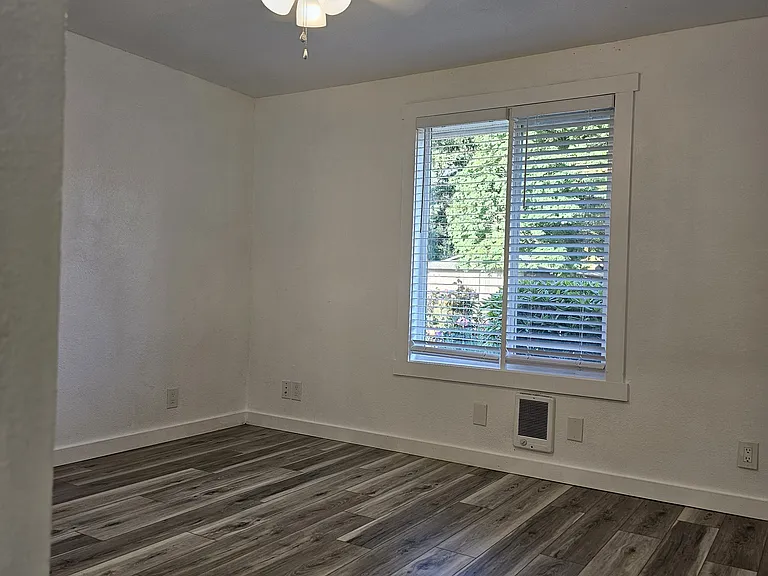 3313 SE 148th Ave — Photo 3