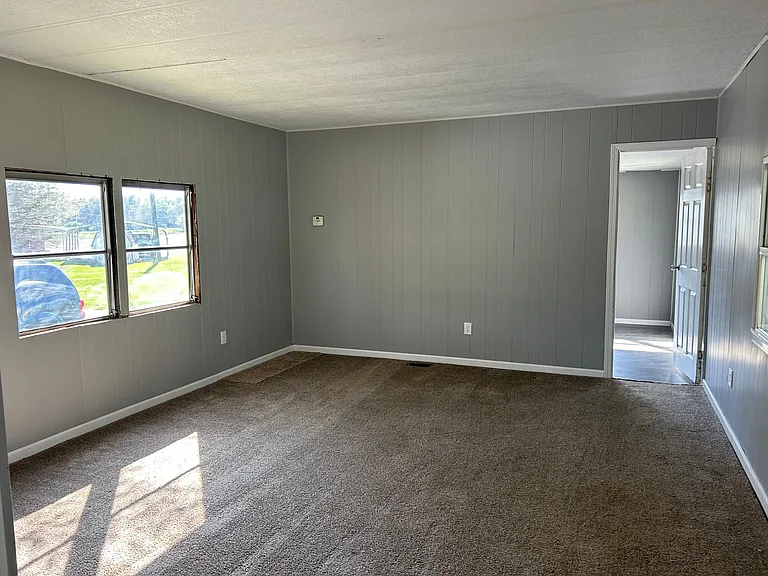 470 Jones Rd #13 — Photo 2