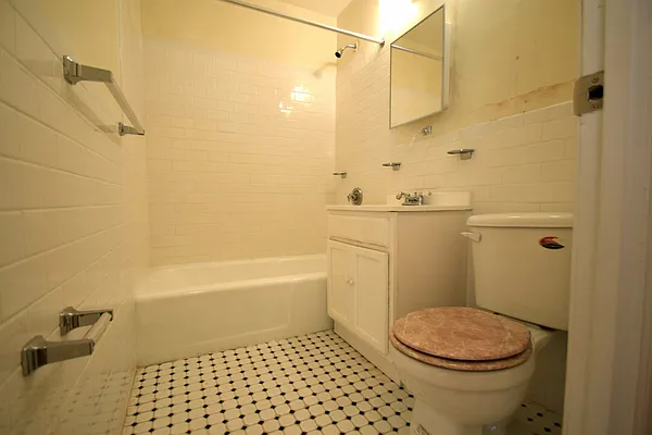 Rented by Bohemia Realty Group | media 22