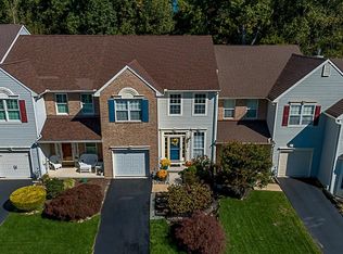 330 S Waterford Ln, Wilmington, DE