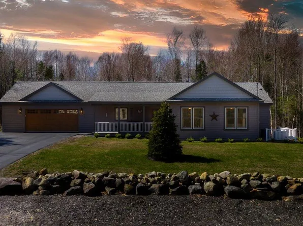 20 Fox Run, Turner, ME 04282