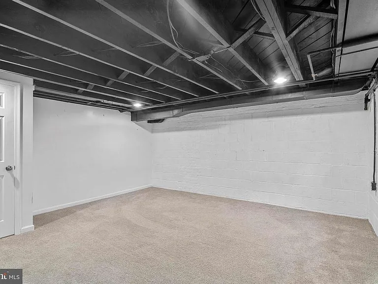 5810 33rd Pl — Photo 29