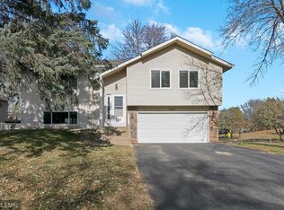 1708 E 116th St, Burnsville, MN 55337