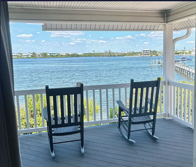 3 bed, 2447 sqft, $18,000 — Photo 2