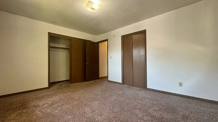 614 E Jefferson St #9 — Photo 9