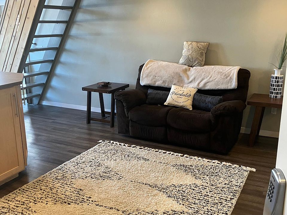 865 9th St Arcata CA Zillow