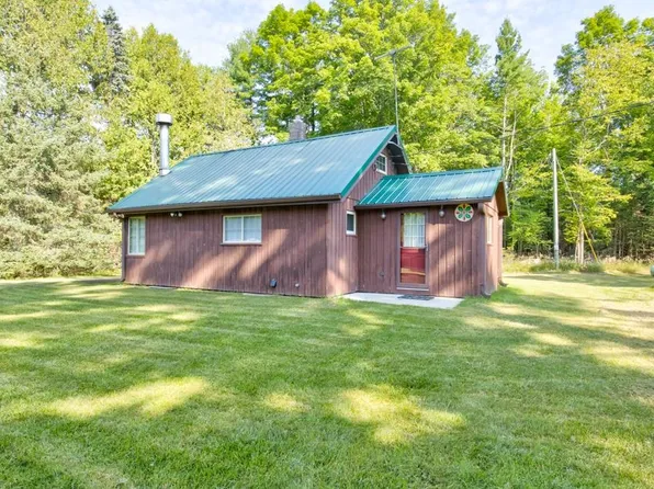 N10504 Cheese Factory Rd, Daggett, MI 49821