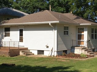 220 W Sherman St, Papillion, NE 68046