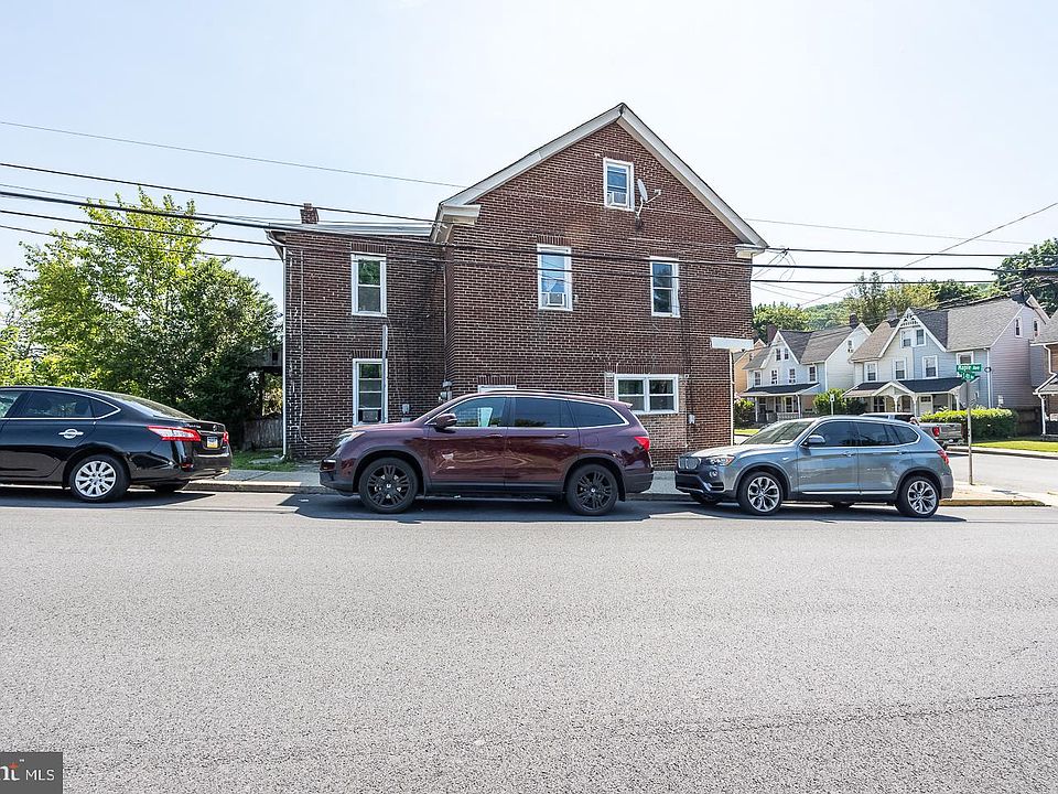 2nd image of 401 Maple Ave