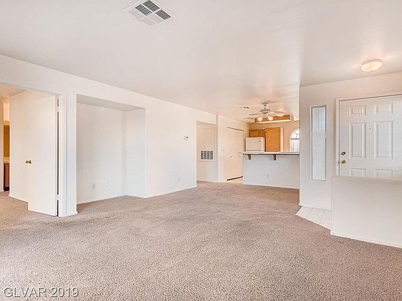 3rd image of 3125 N Buffalo Dr Unit 1061