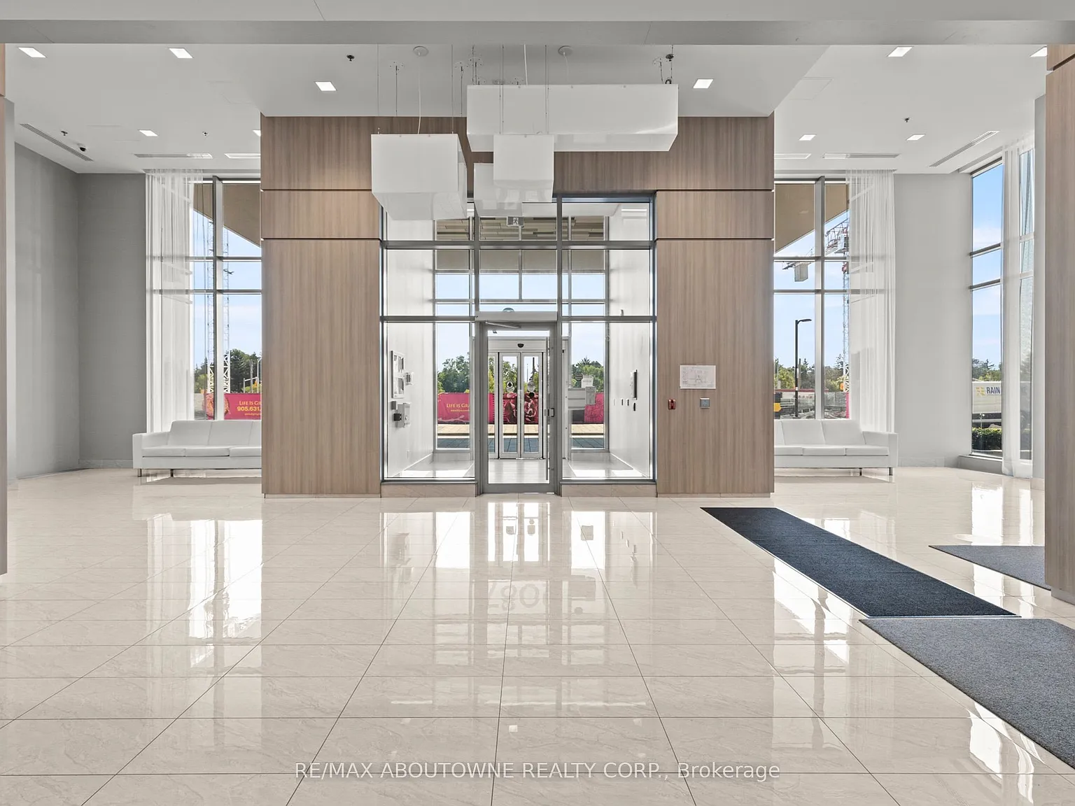 2 bed, $2,600 — Photo 3