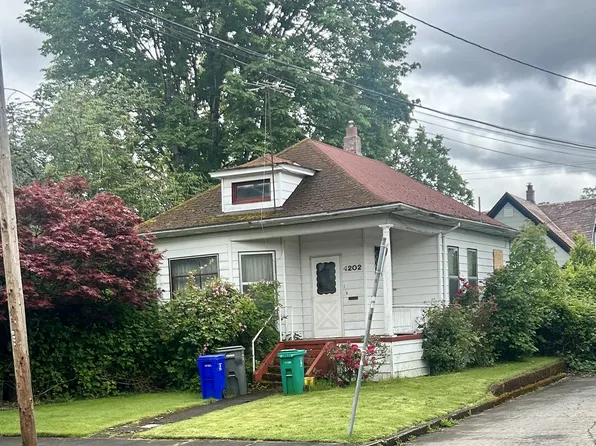 4202 SE Madison St, Portland, OR 97215