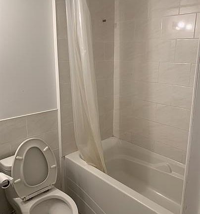 4th image of 1980 Wyandotte St #10793991