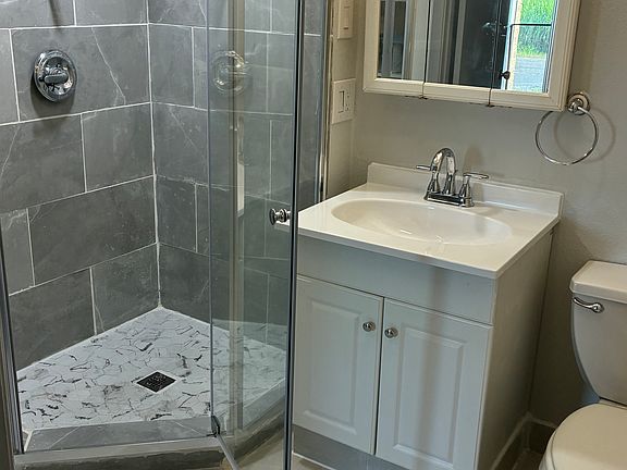 4th image of 600 S Landry Dr #1